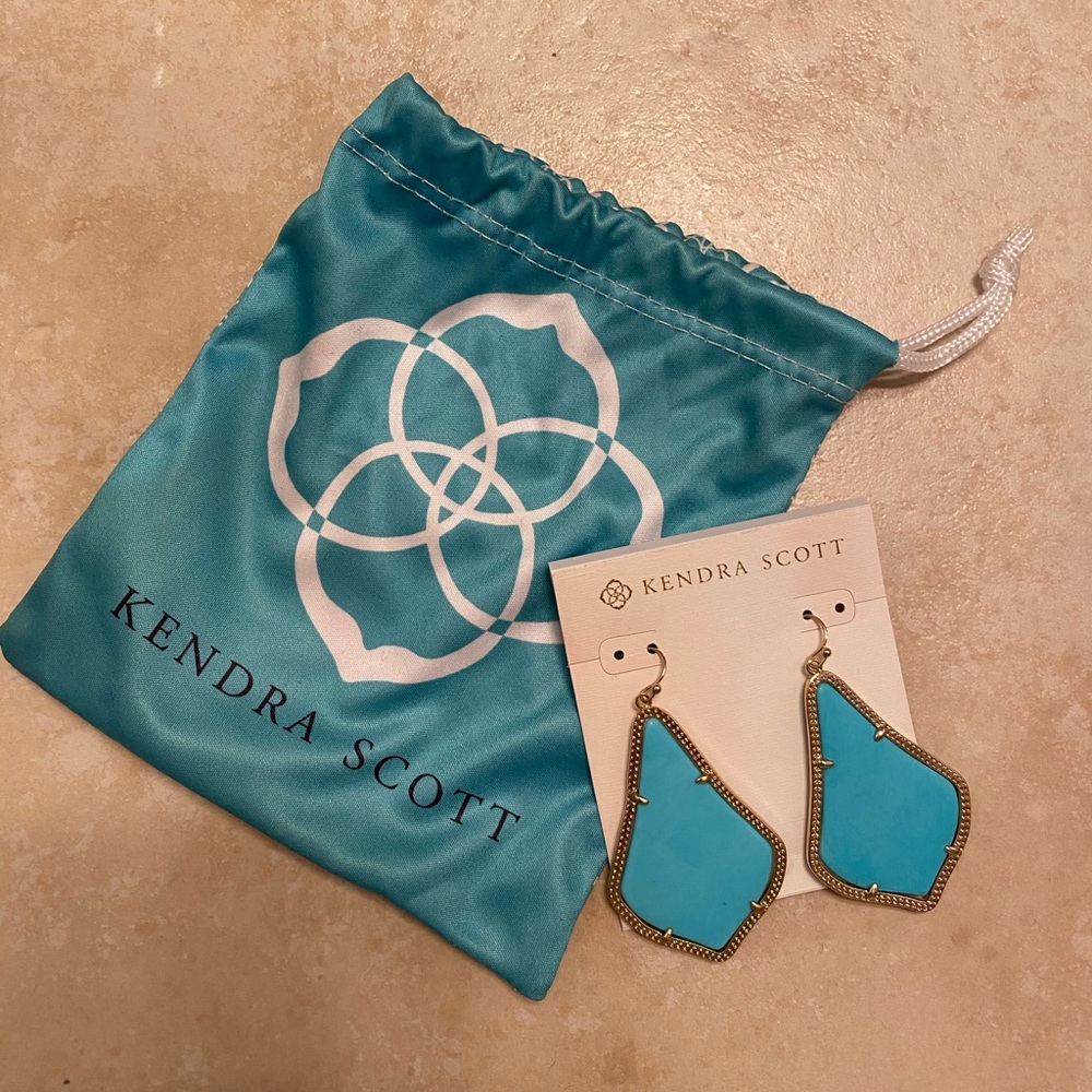 “Alex Turquoise Magnesite” Kendra Scott Earrings